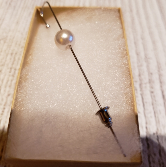 Hypoallergenic Gold crawler wrap earring - Picture 6 of 6